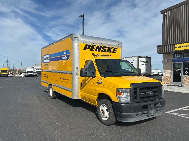 Used 2023 Ford E-350 - photo 1