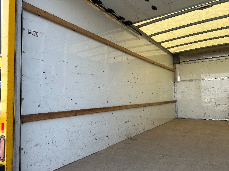 Used 2023 Ford E-350 - photo 13