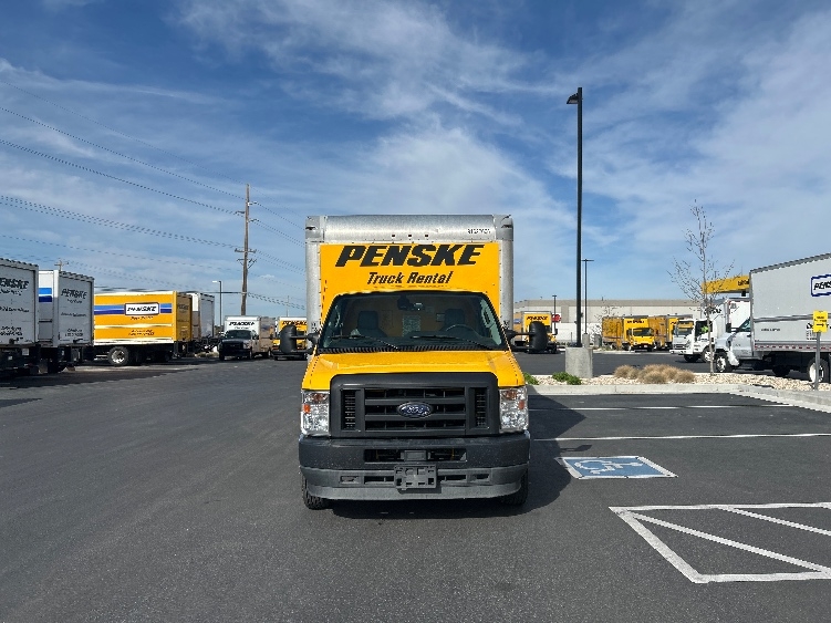 Used 2023 Ford E-350 - photo 2