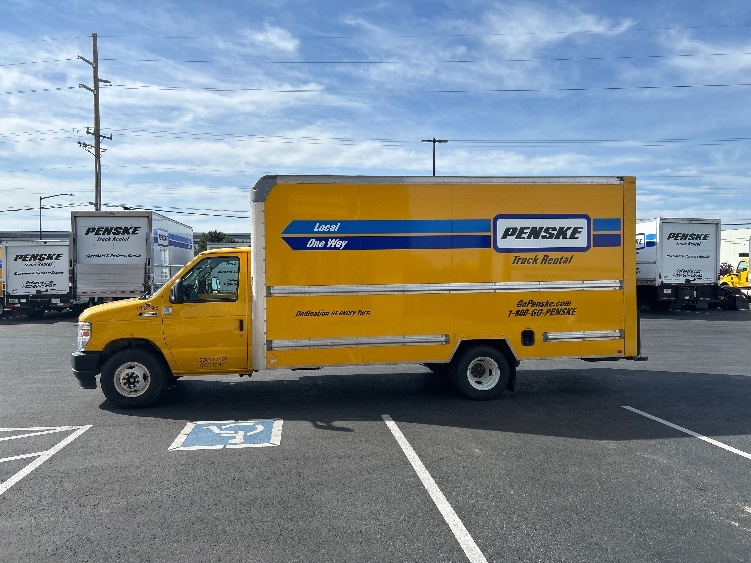Used 2023 Ford E-350 - photo 6