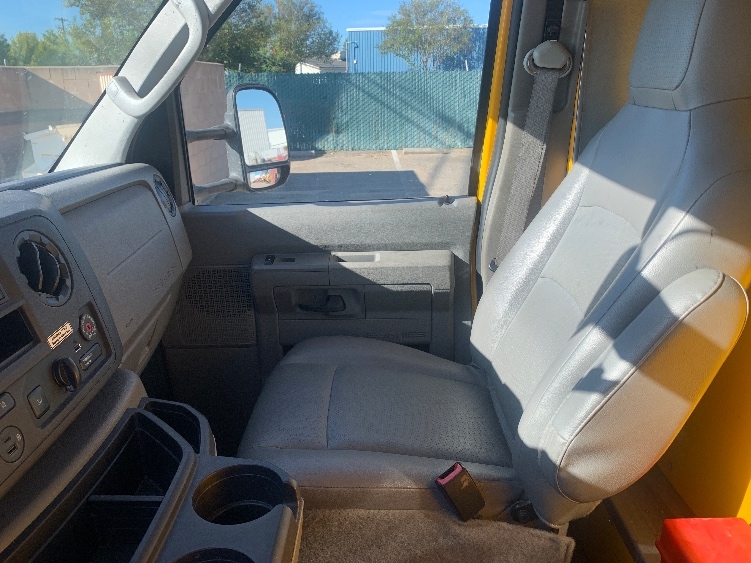 Used 2023 Ford E-350 - photo 21