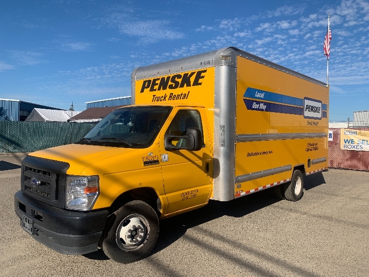 Used 2023 Ford E-350 - photo 5