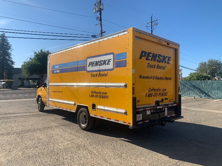 Used 2023 Ford E-350 - photo 8