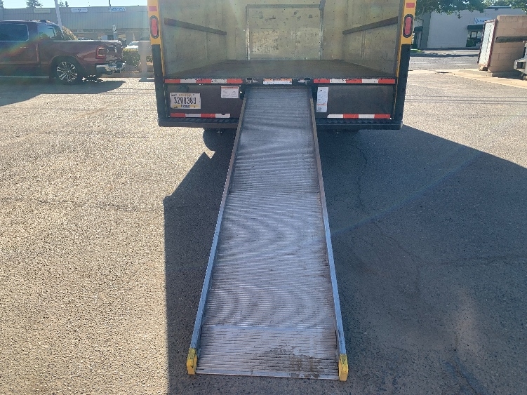 Used 2023 Ford E-350 - photo 11