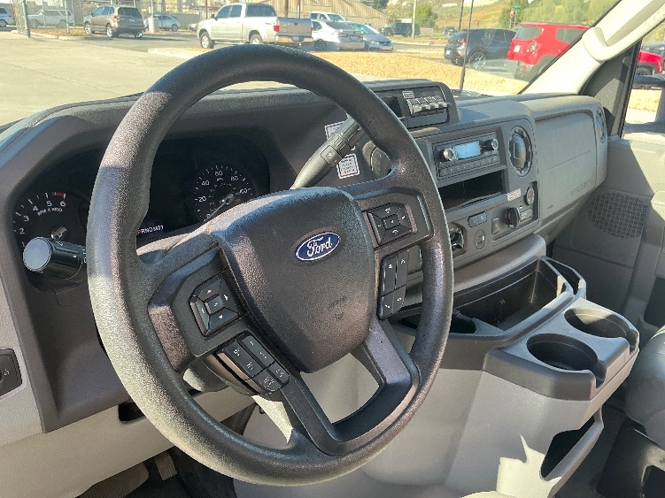Used 2023 Ford E-350 - photo 19