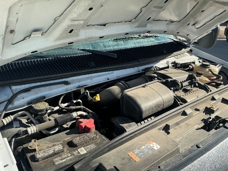 Used 2023 Ford E-350 - photo 25