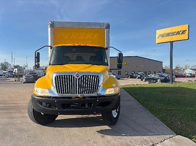 Used 2021 International MV Box Truck for sale #92601880 - photo 2