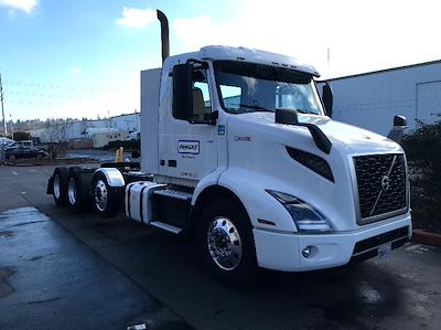 Used 2021 Volvo VNR Volvo D13 Semi Truck for sale #CW1030 - photo 1