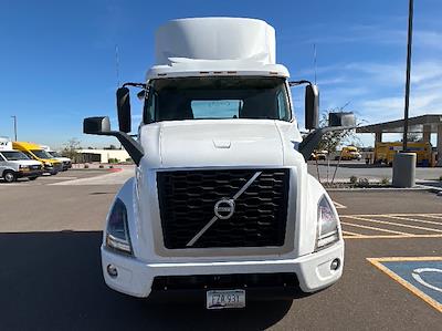 Used 2021 Volvo VNR Volvo D13 Semi Truck for sale #CW1083 - photo 2