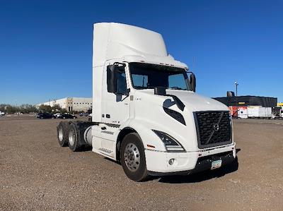 Used 2020 Volvo VNR Volvo D13 Semi Truck for sale #CW403 - photo 1