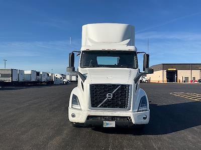 Used 2021 Volvo VNR - photo 1