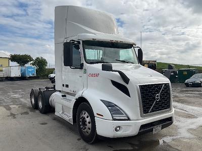 Used 2020 Volvo VNR Volvo D13 Semi Truck for sale #CW597 - photo 1