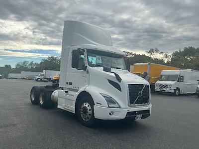 Used 2020 Volvo VNR Volvo D13 Semi Truck for sale #CW622 - photo 1