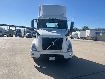 Used 2020 Volvo VNR Volvo D13 Semi Truck for sale #CW672 - photo 2