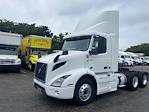 Used 2020 Volvo VNR Volvo D13 Semi Truck for sale #CW680 - photo 3