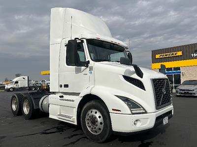 Used 2020 Volvo VNR Volvo D13 Semi Truck for sale #CW710 - photo 1