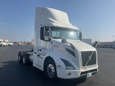 Used 2020 Volvo VNR Volvo D13 Semi Truck for sale #CW724 - photo 1