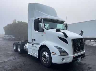 Used 2020 Volvo VNR Volvo D13 Semi Truck for sale #CW751 - photo 1