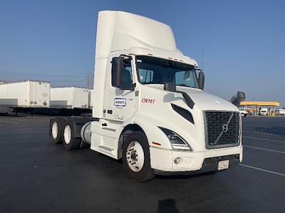 Used 2020 Volvo VNR Volvo D13 Semi Truck for sale #CW761 - photo 1