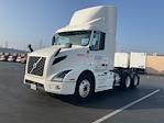 Used 2020 Volvo VNR Volvo D13 Semi Truck for sale #CW761 - photo 3