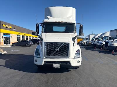 Used 2020 Volvo VNR Volvo D13 Semi Truck for sale #CW767 - photo 2