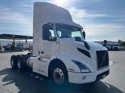 Used 2020 Volvo VNR Volvo D13 Semi Truck for sale #CW782 - photo 1
