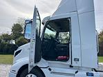 Used 2020 Volvo VNR Volvo D13 Semi Truck for sale #CW882 - photo 9