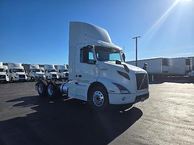 Used 2020 Volvo VNR Volvo D13 Semi Truck for sale #CW907 - photo 1