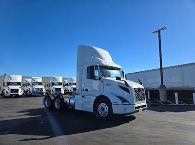 Used 2020 Volvo VNR Volvo D13 Semi Truck for sale #CW909 - photo 1