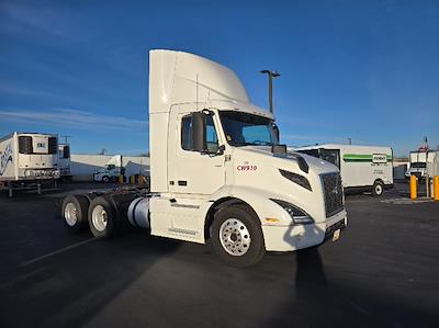 Used 2020 Volvo VNR Volvo D13 Semi Truck for sale #CW910 - photo 1
