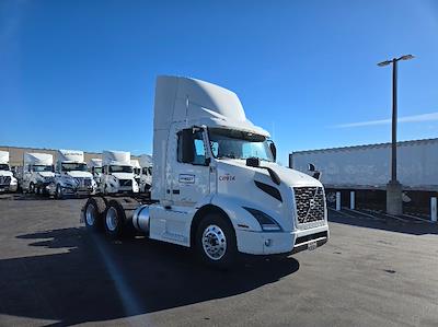 Used 2020 Volvo VNR Volvo D13 Semi Truck for sale #CW914 - photo 1