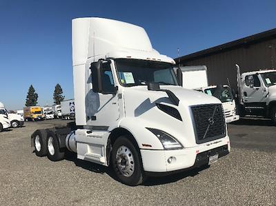 Used 2020 Volvo VNR Volvo D13 Semi Truck for sale #CW917 - photo 1