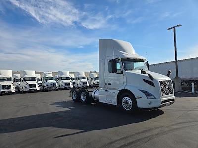 Used 2020 Volvo VNR Volvo D13 Semi Truck for sale #CW923 - photo 1