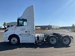 Used 2020 Volvo VNR Volvo D13 Semi Truck for sale #CW927 - photo 4