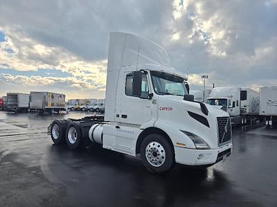 Used 2020 Volvo VNR Volvo D13 Semi Truck for sale #CW939 - photo 1