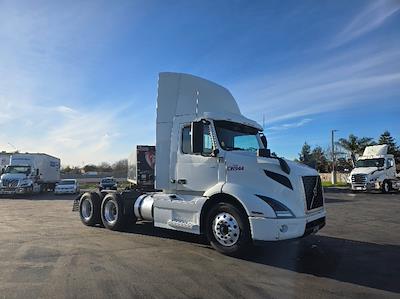 Used 2020 Volvo VNR Volvo D13 Semi Truck for sale #CW944 - photo 1