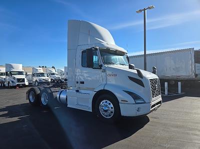 Used 2020 Volvo VNR Volvo D13 Semi Truck for sale #CW959 - photo 1