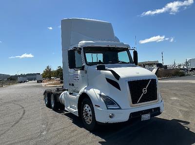 Used 2020 Volvo VNR Volvo D13 Semi Truck for sale #CW968 - photo 1