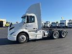 Used 2020 Volvo VNR Volvo D13 Semi Truck for sale #CW974 - photo 4