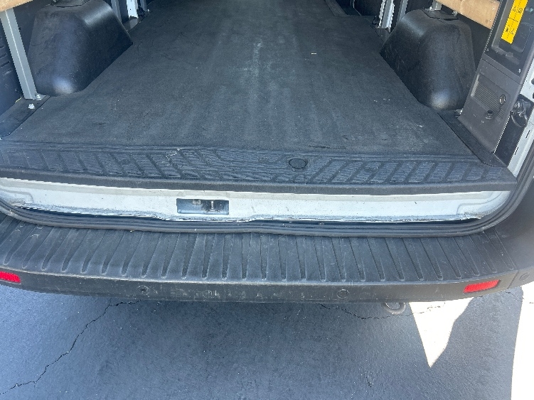 Used 2022 Ford E-Transit 350 - photo 12