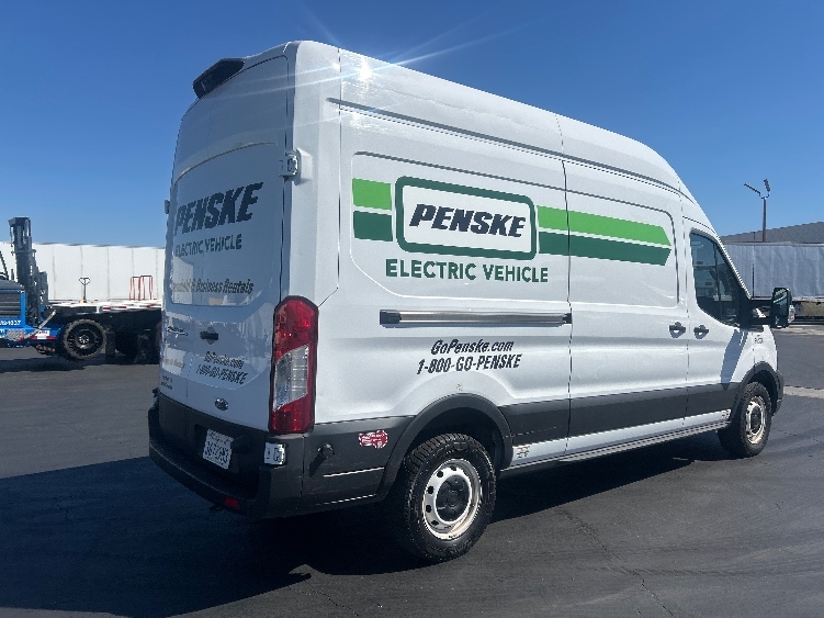 Used 2022 Ford E-Transit 350 - photo 15
