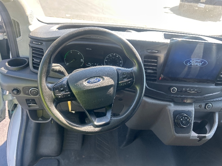 Used 2022 Ford E-Transit 350 - photo 20