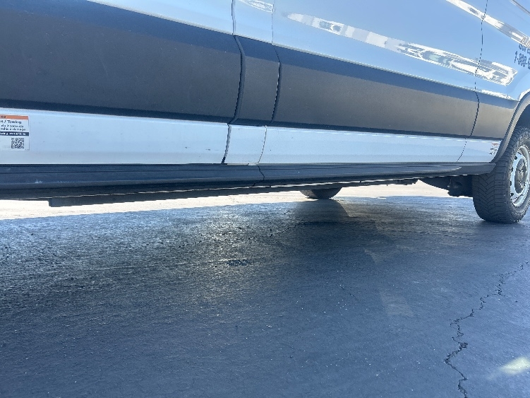 Used 2022 Ford E-Transit 350 - photo 7