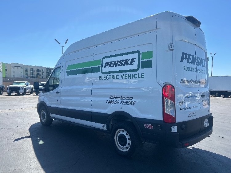 Used 2022 Ford E-Transit 350 - photo 8