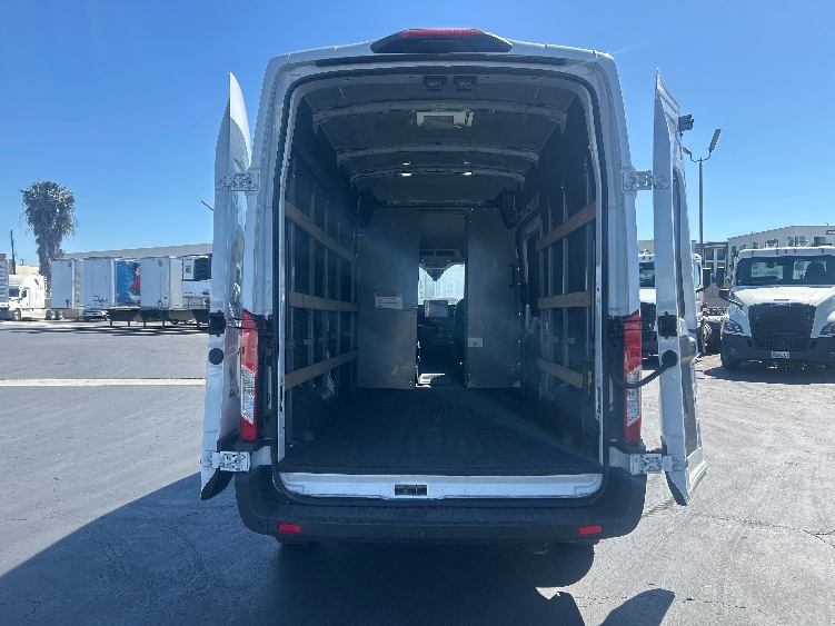 Used 2022 Ford E-Transit 350 - photo 11
