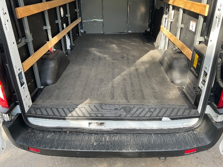 Used 2022 Ford E-Transit 350 - photo 12