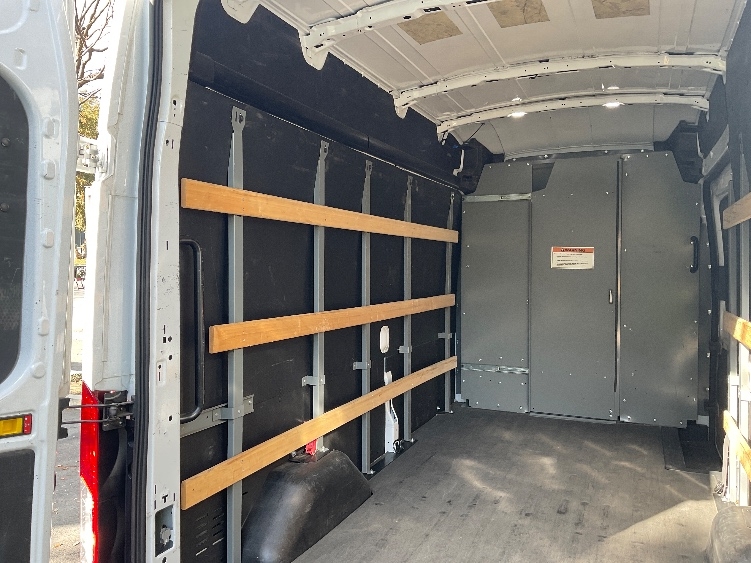 Used 2022 Ford E-Transit 350 - photo 13