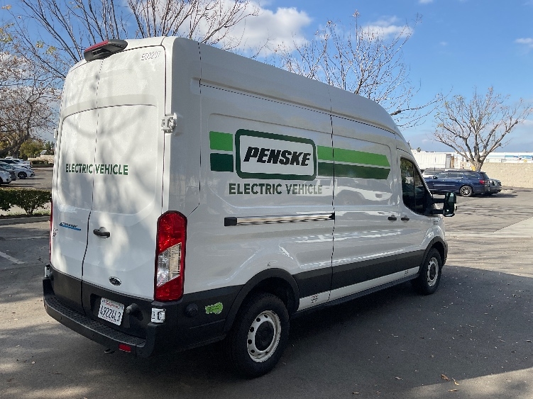Used 2022 Ford E-Transit 350 - photo 15