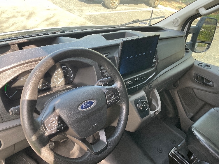 Used 2022 Ford E-Transit 350 - photo 19