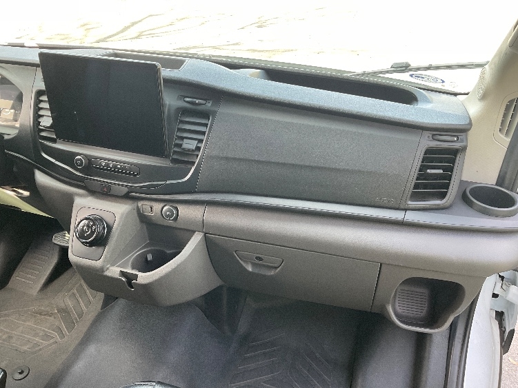 Used 2022 Ford E-Transit 350 - photo 23
